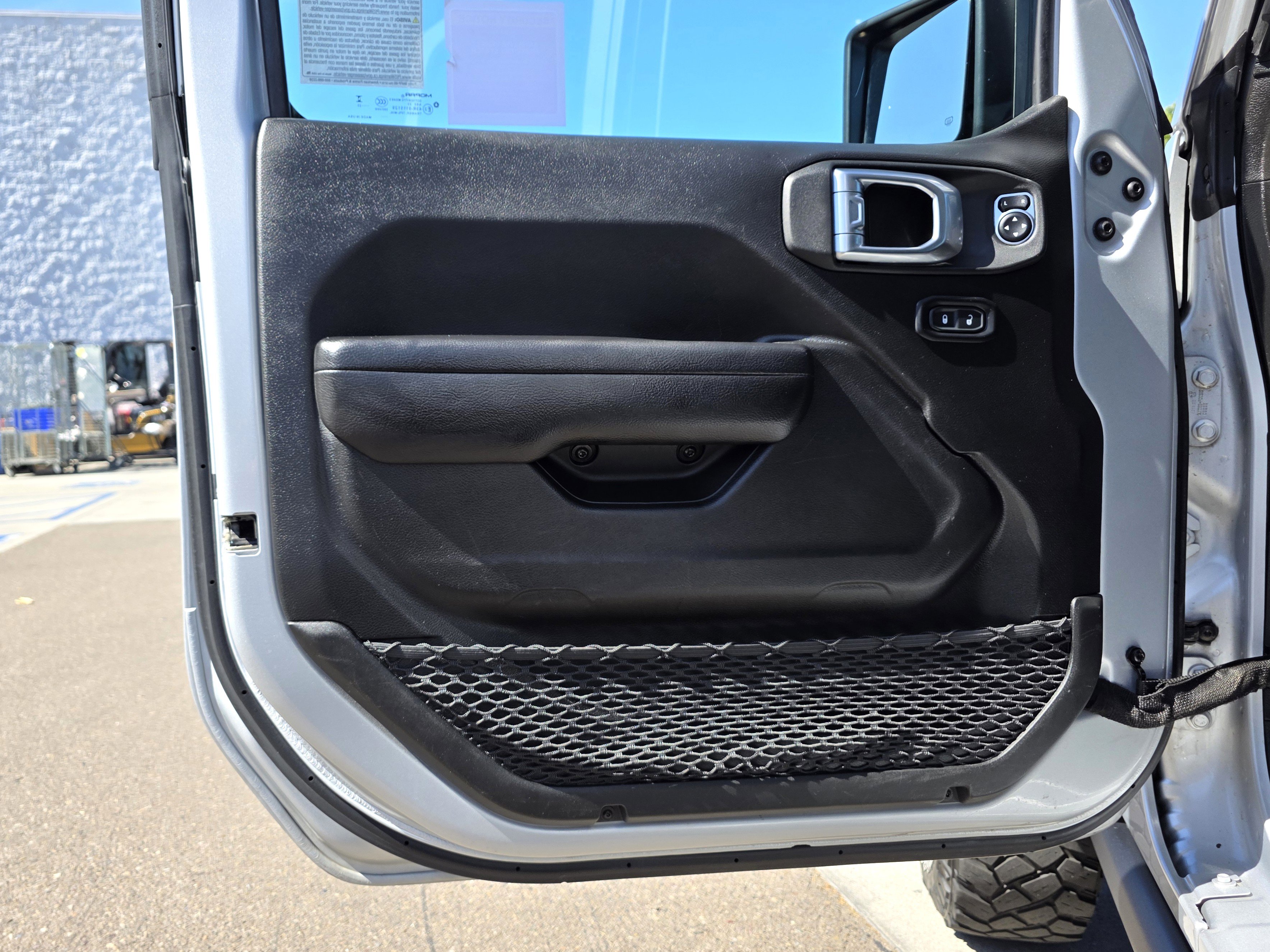 Certified 2023 Jeep Wrangler Unlimited image 16