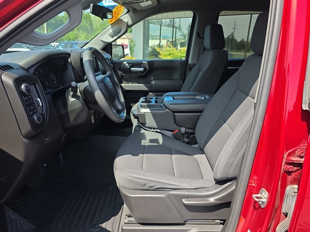Used 2021 Chevrolet Silverado 1500 Custom Trail Boss AWD/4WD image 24