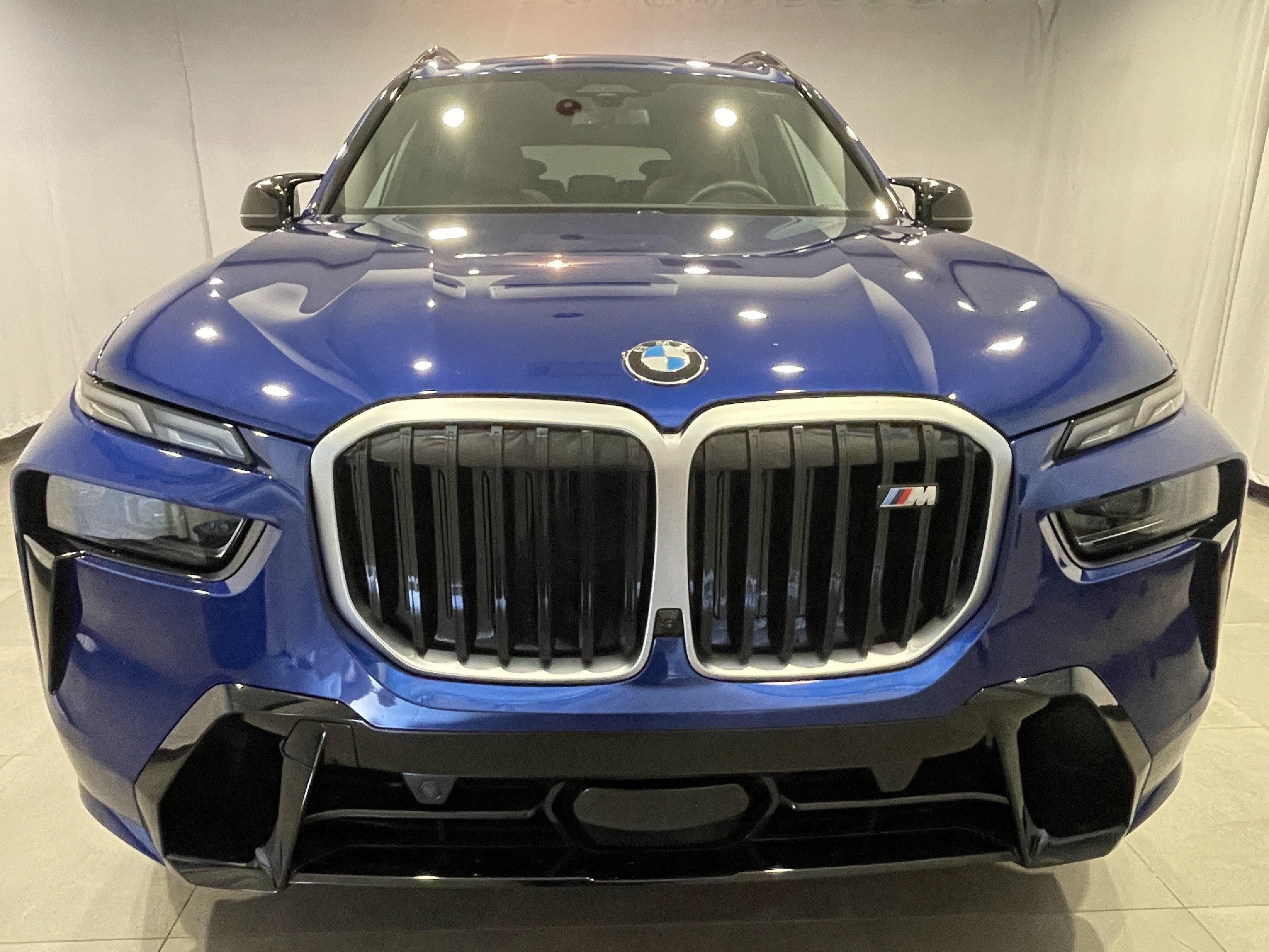 Used 2026 BMW X7 M60i AWD/4WD image 2