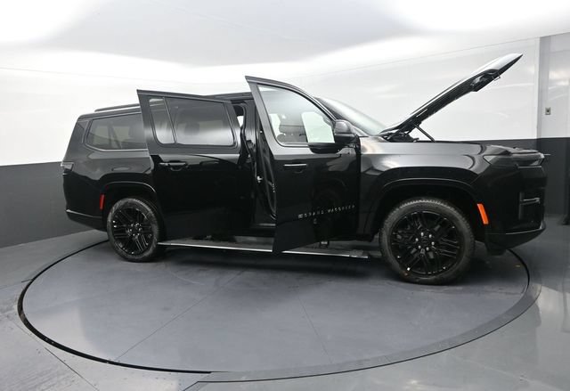New 2026 Jeep Grand Wagoneer L Limited AWD/4WD image 34
