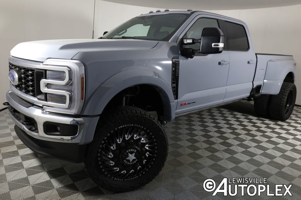 Used 2025 Ford F450 Platinum w/ FX4 Off-Road Package image 1