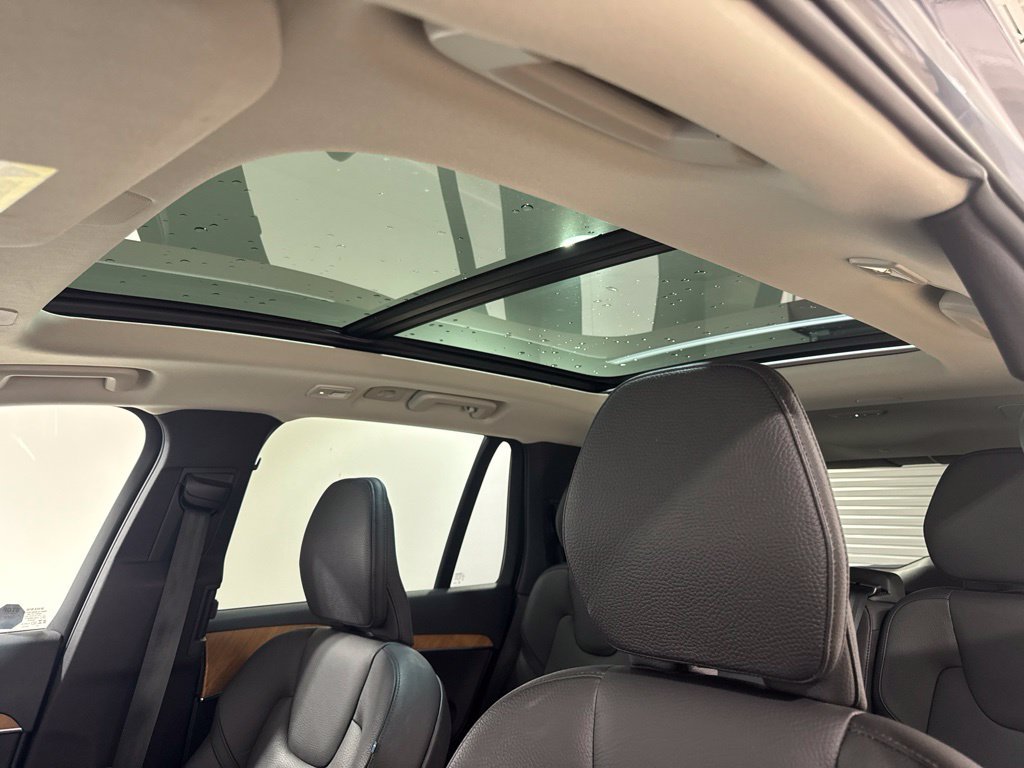 Certified 2023 Volvo XC90 B6 Plus w/ Protection Package Premier AWD/4WD image 16