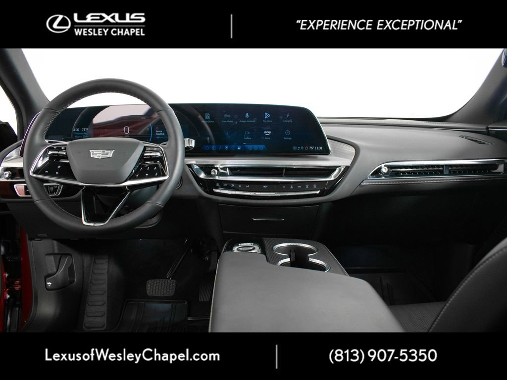Used 2025 Cadillac Lyriq Luxury image 24