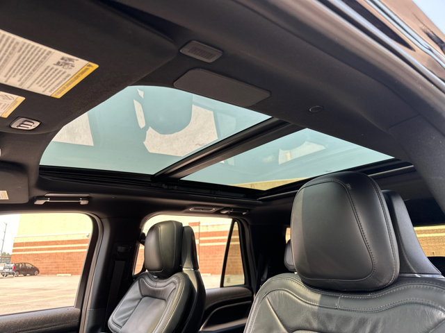 Used 2022 Lincoln Navigator Reserve image 26