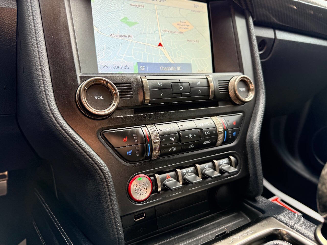 Used 2020 Ford Mustang Shelby GT350 w/ Technology Package image 29