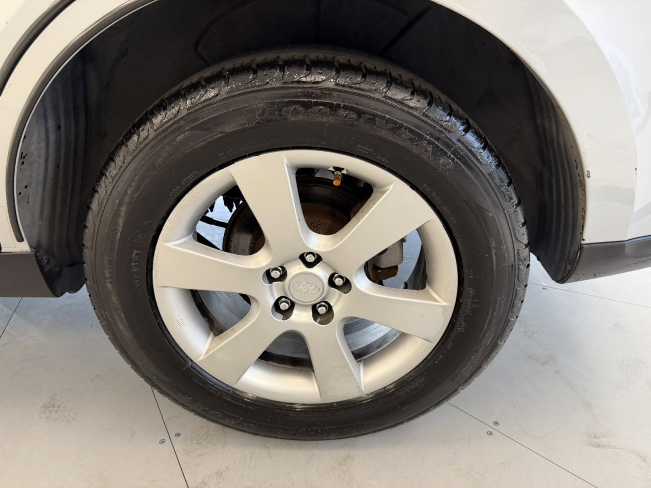 Used 2010 Hyundai Santa Fe GLS image 34