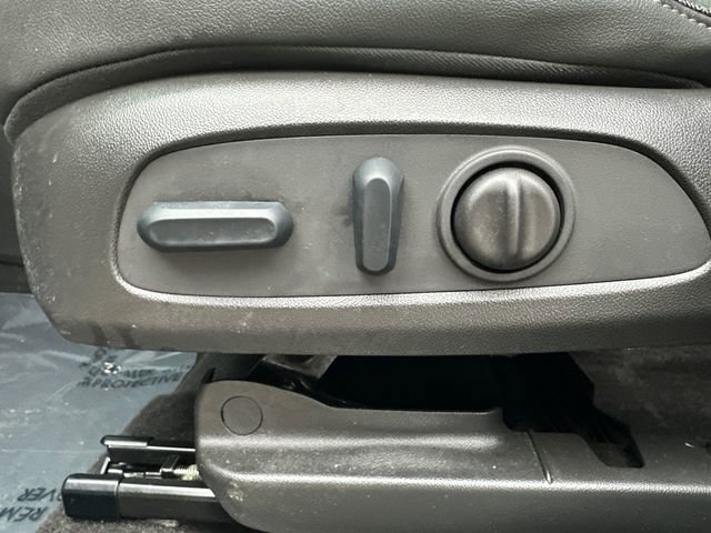 Used 2022 Buick Encore GX Essence w/ Experience Buick Package image 19