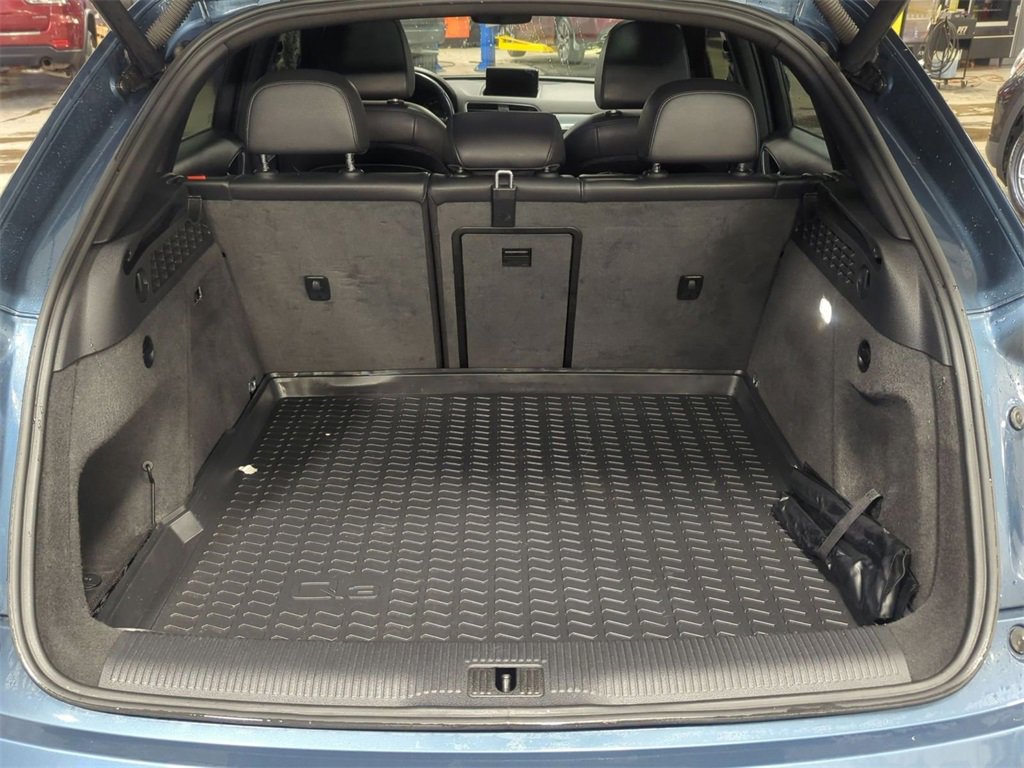 Used 2018 Audi Q3 2.0T Premium w/ Convenience Package image 29