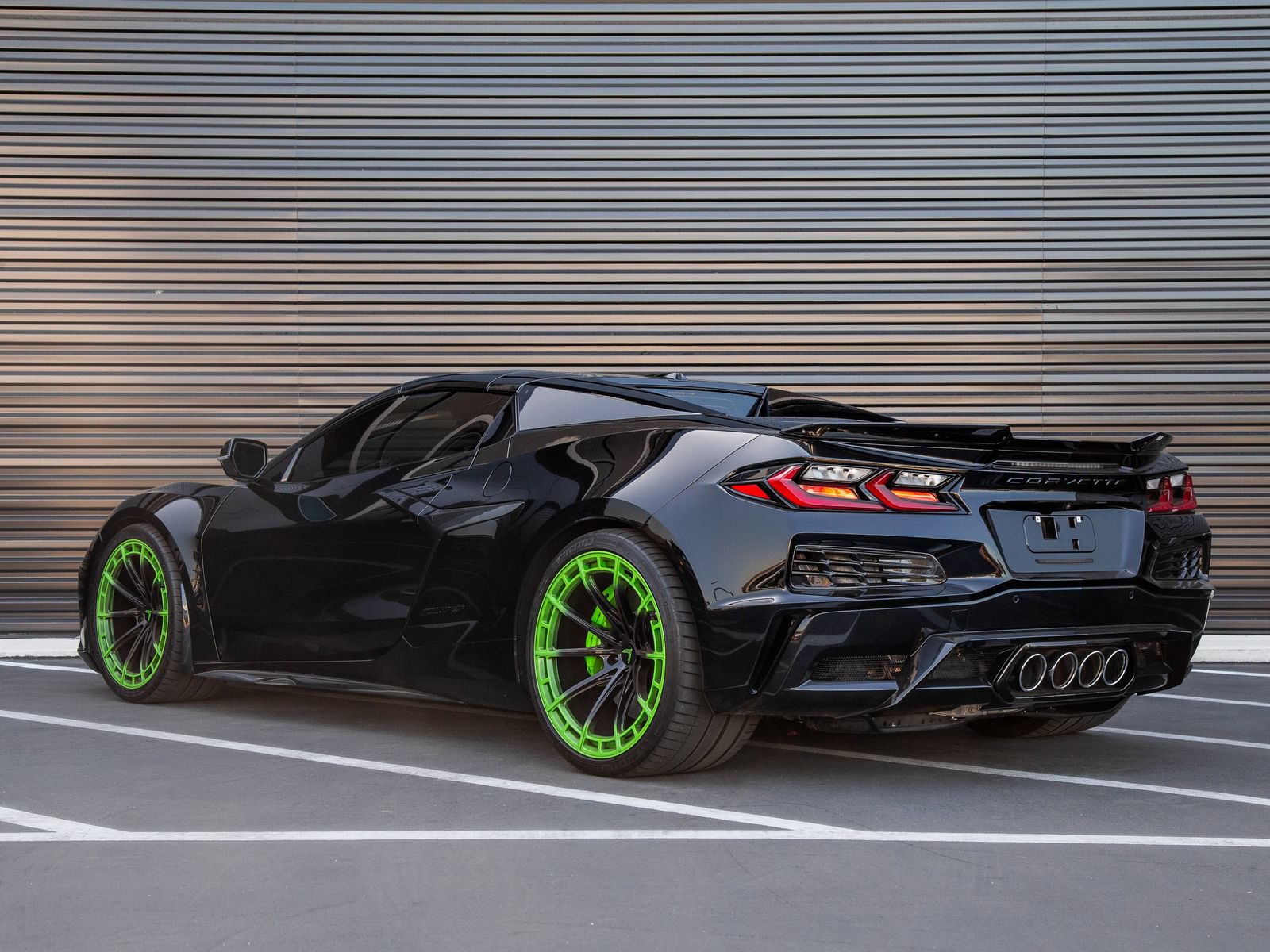 Used 2024 Chevrolet Corvette Z06 RWD image 2
