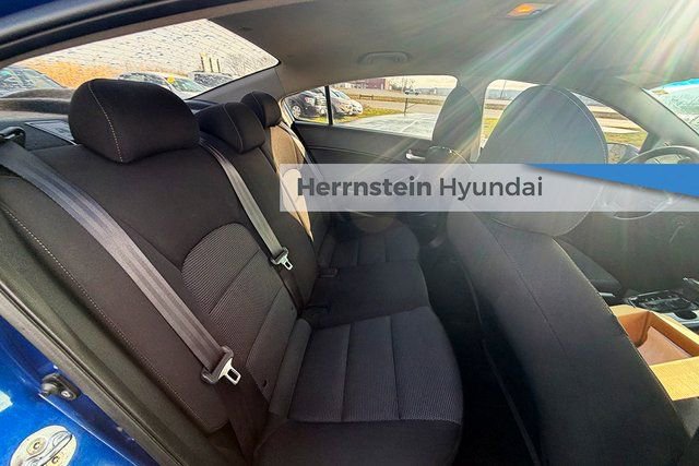 Used 2018 Kia Forte LX image 25