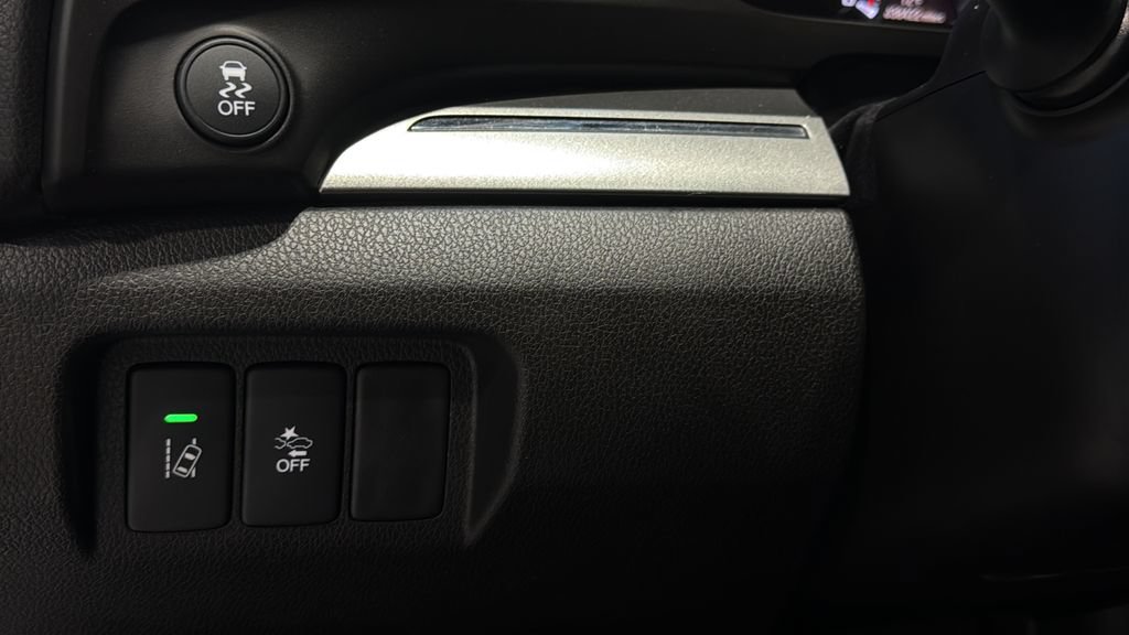 Used 2020 Acura ILX w/ Premium Package FWD image 34
