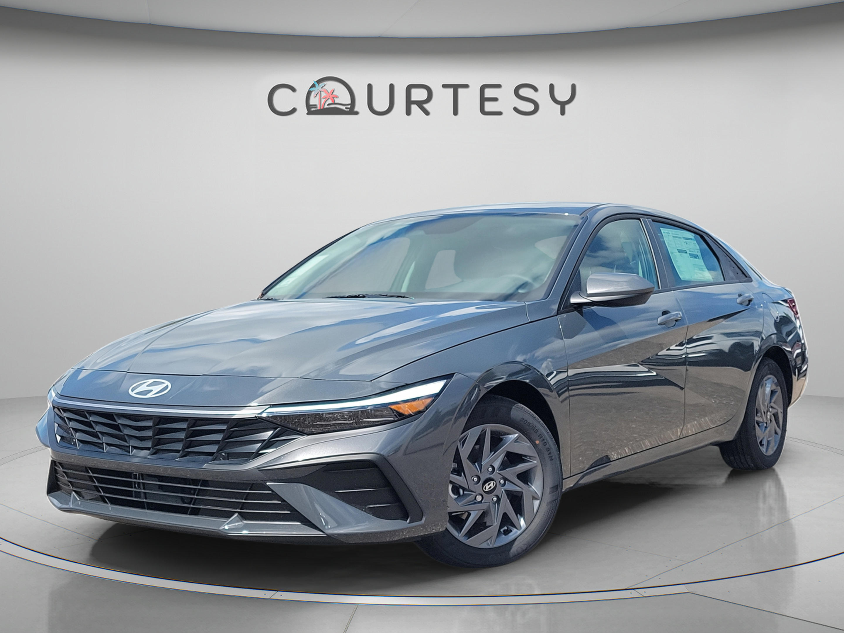 New 2025 Hyundai Elantra Hybrid FWD image 1