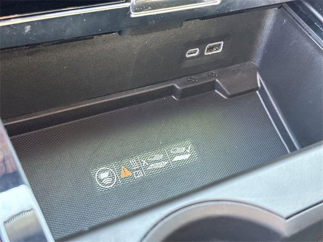 Used 2025 GMC Yukon XL Denali image 38