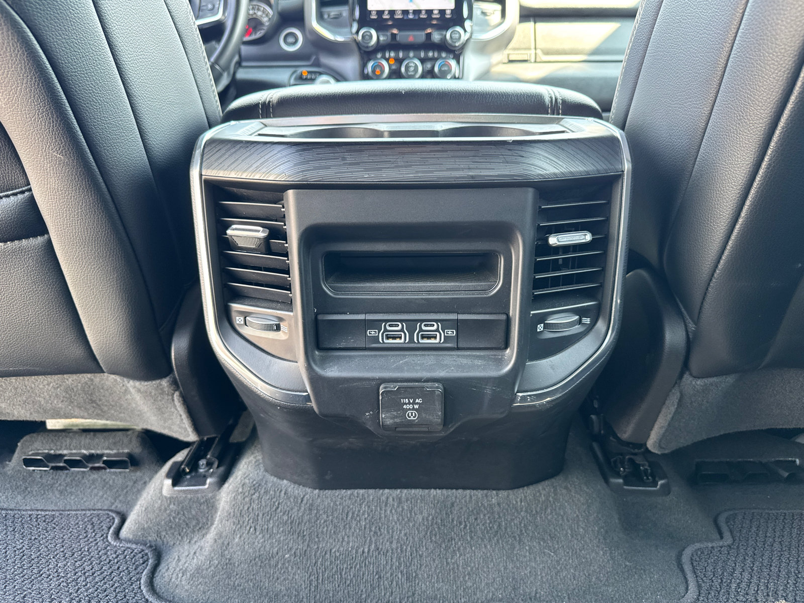 Used 2024 RAM 1500 Laramie AWD/4WD image 8