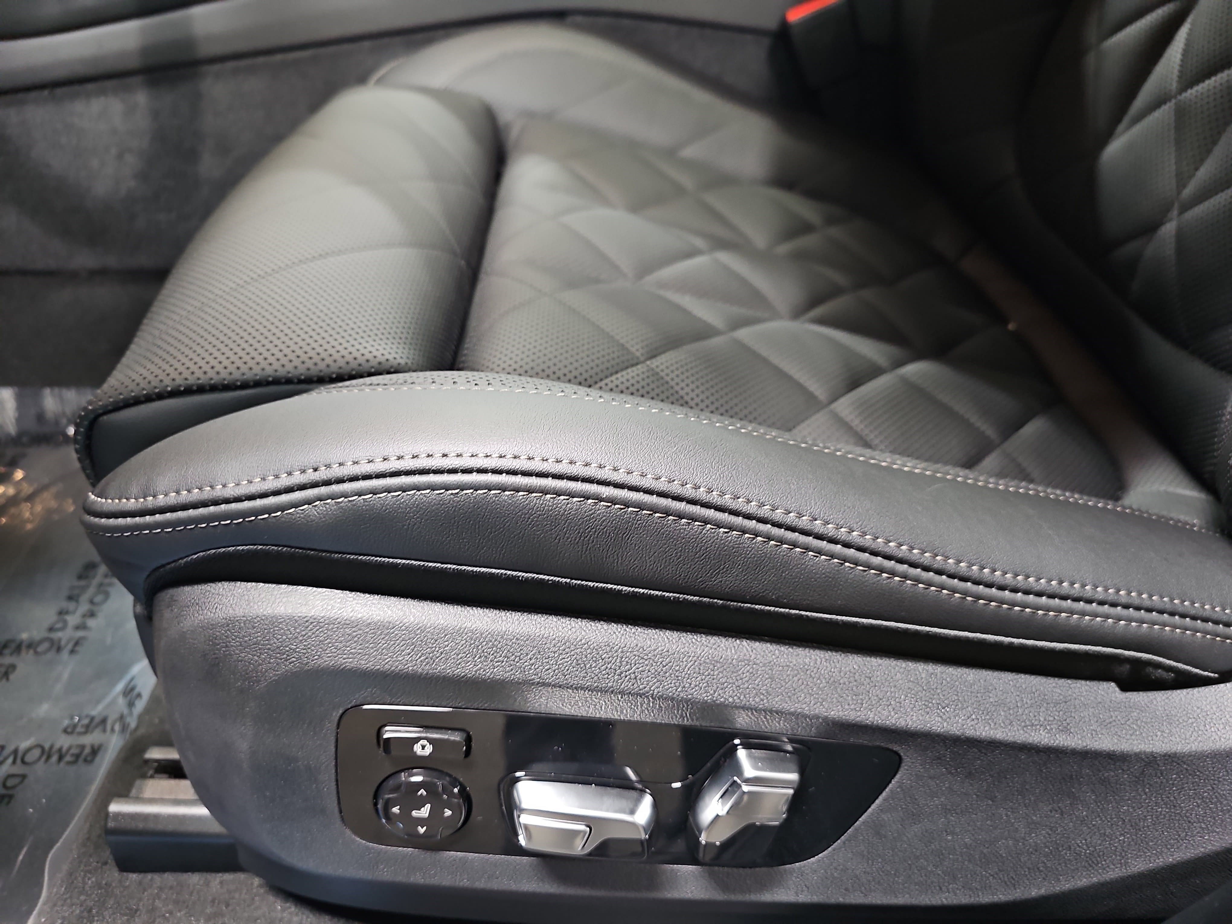 New 2026 BMW X5 xDrive40i w/ Climate Comfort Package image 31