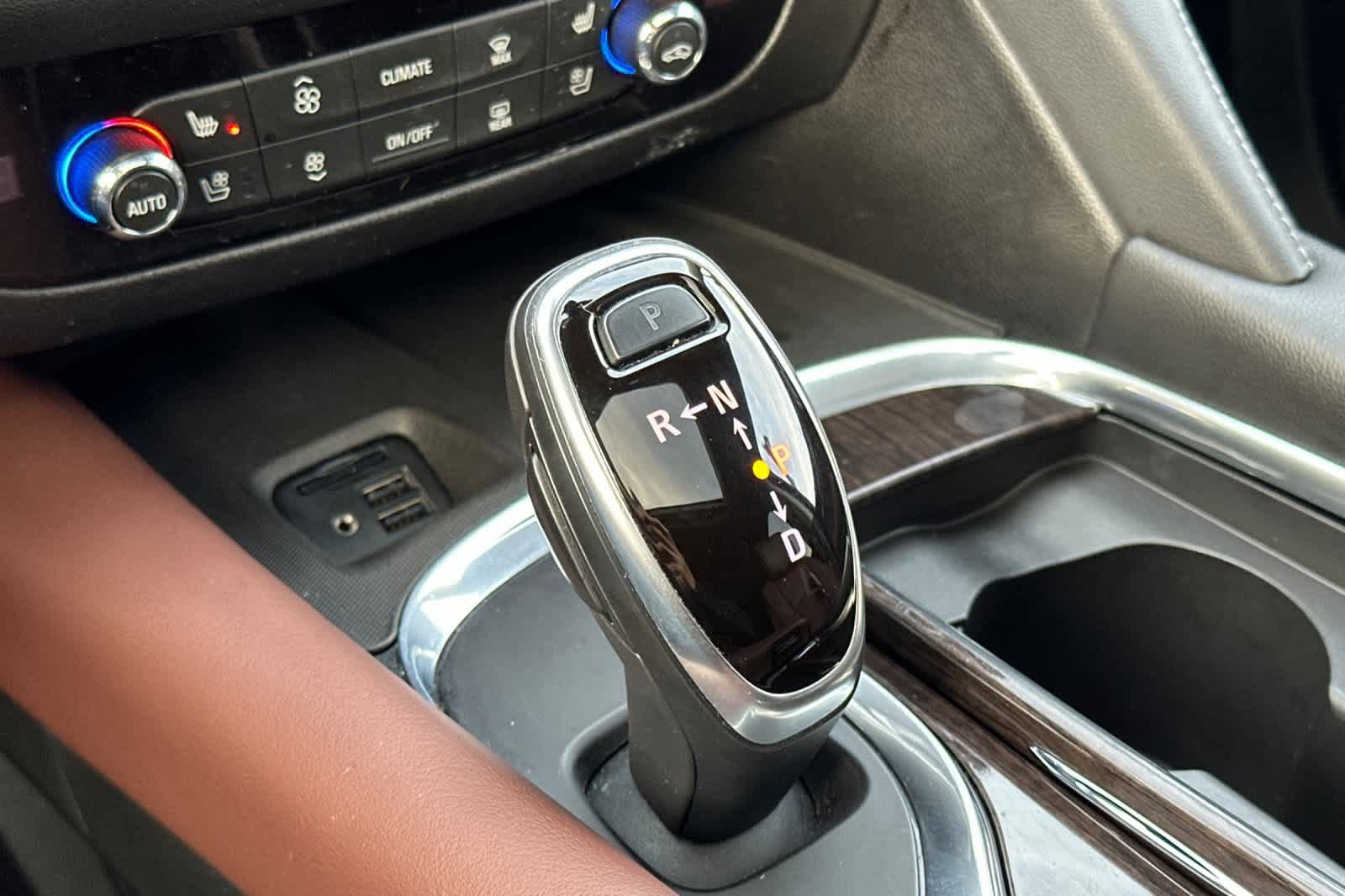 Used 2021 Buick Enclave Avenir w/ Avenir Technology Package image 24