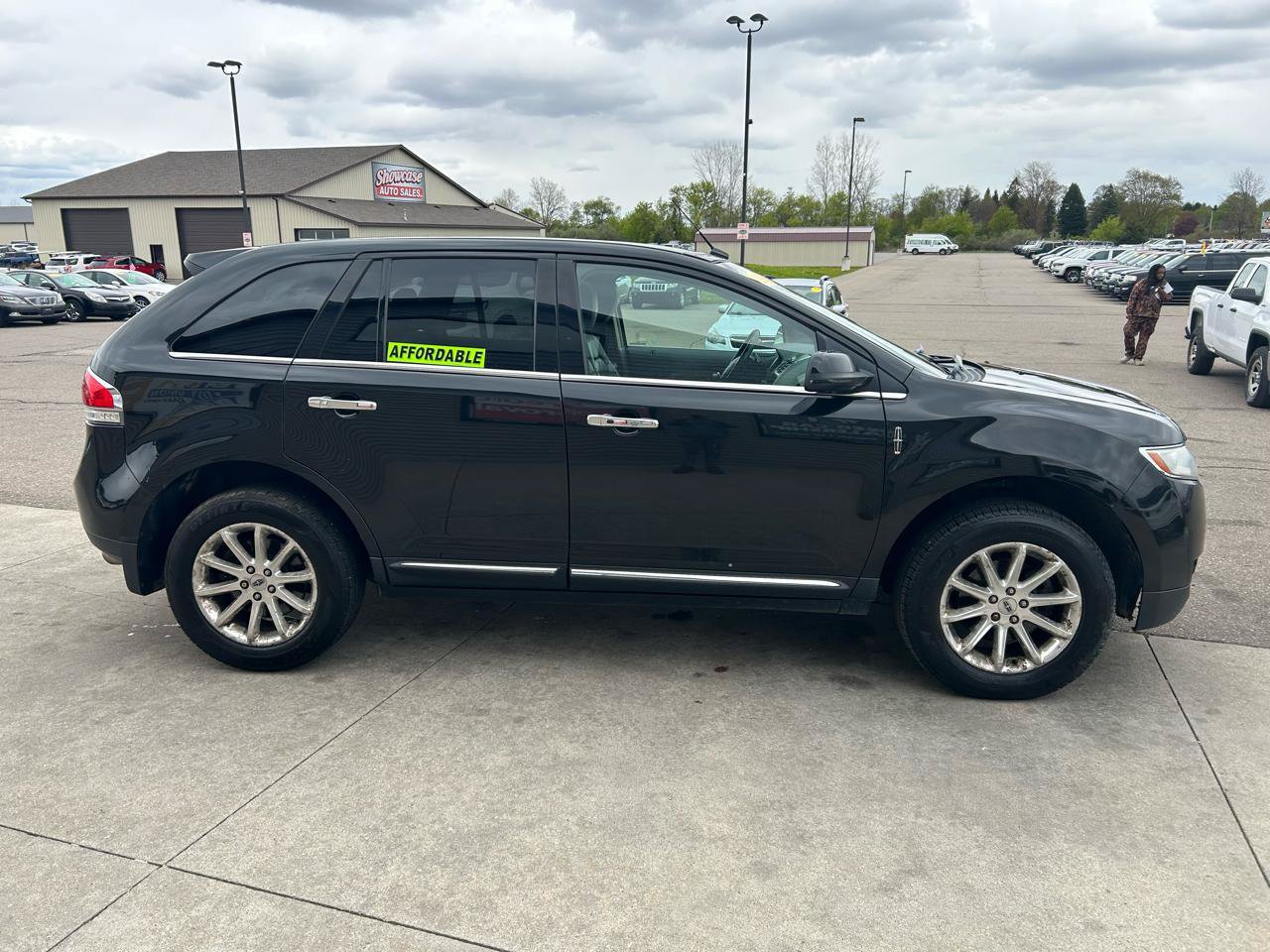 Used 2014 Lincoln MKX AWD w/ Equipment Group 101A image 4