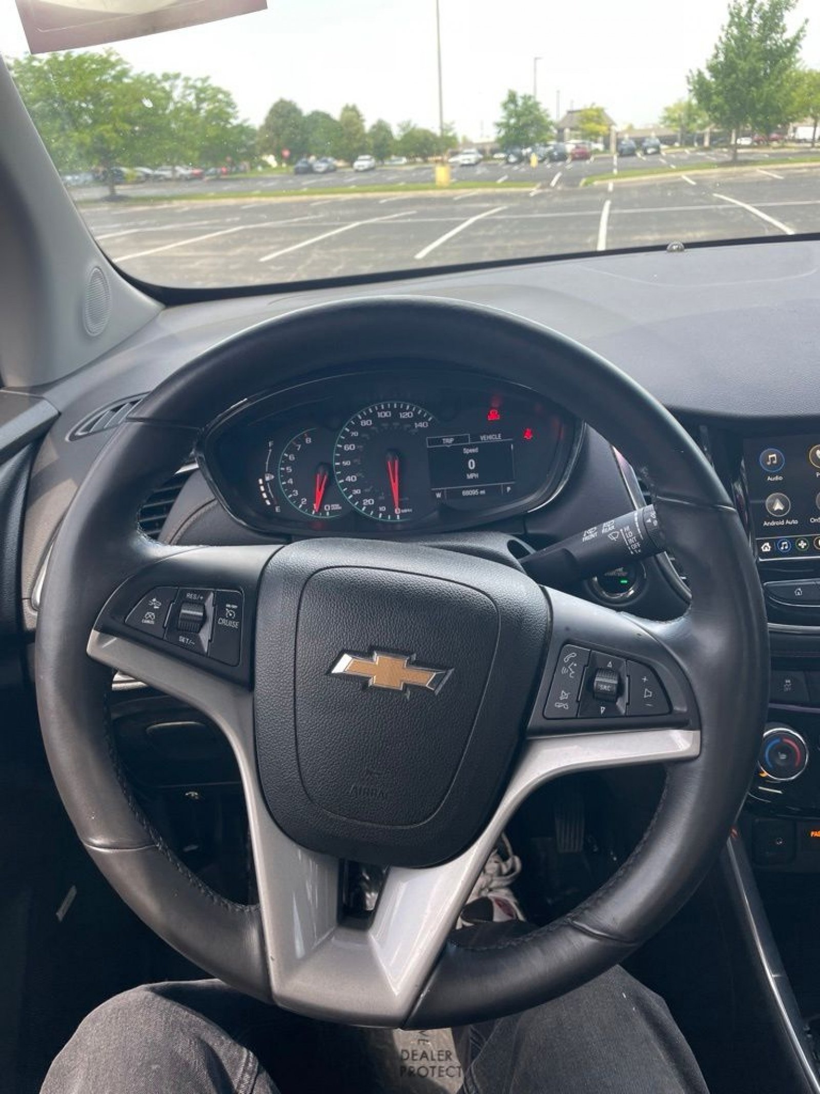 Used 2018 Chevrolet Trax Premier FWD image 12