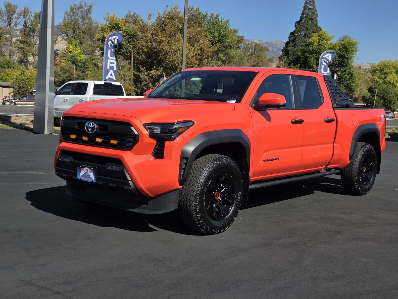 Used 2024 Toyota Tacoma TRD Off-Road w/ TRD Off Road Premium Package AWD/4WD image 1
