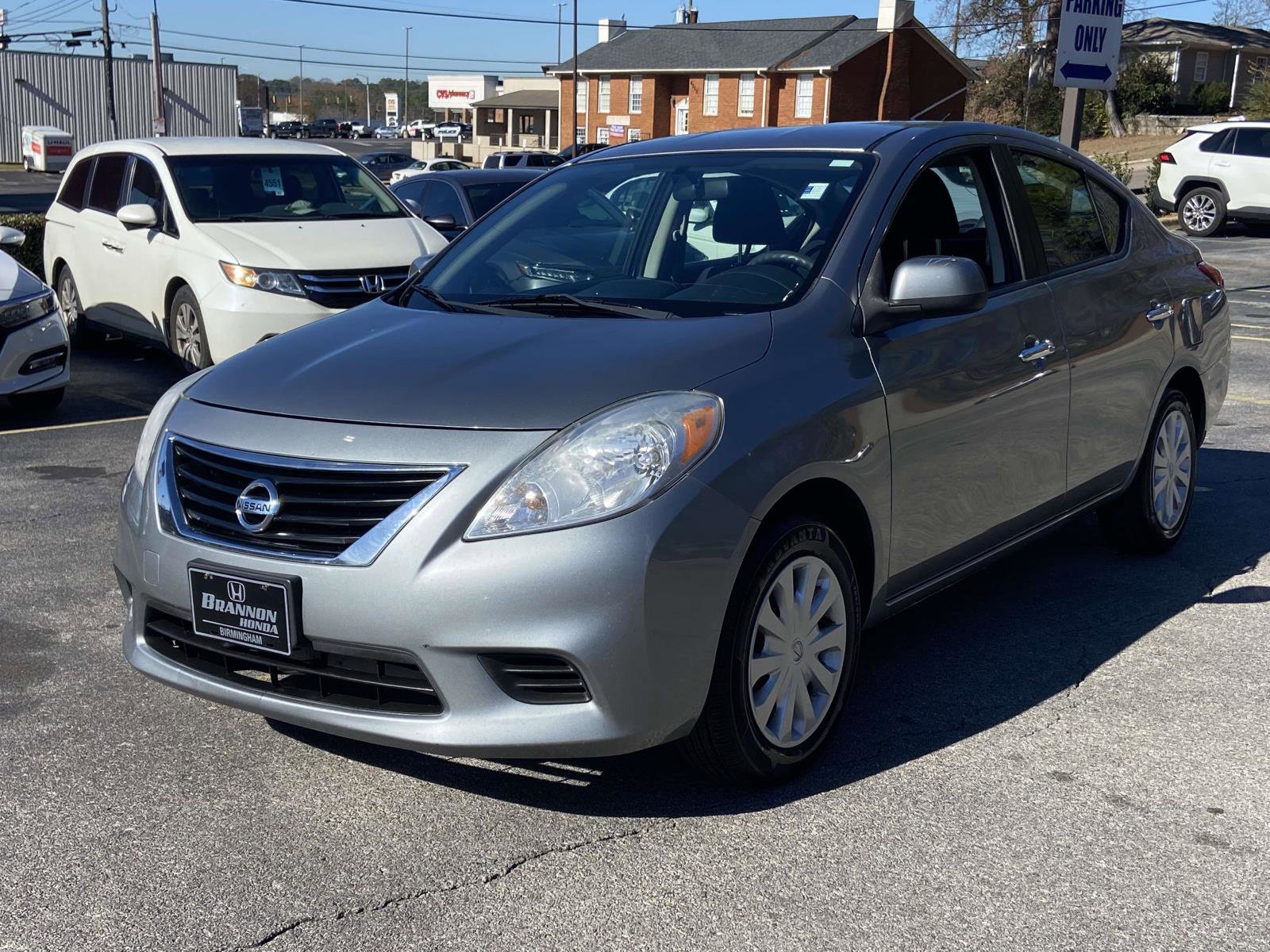 Used 2012 Nissan Versa SV w/ Convenience Pkg image 4