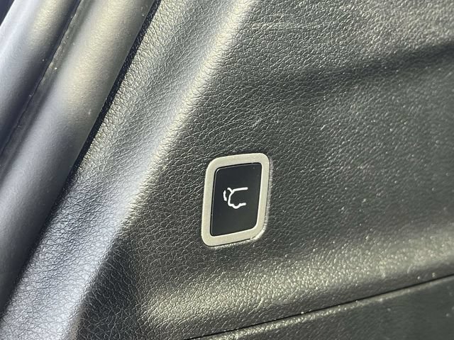 Used 2025 Chrysler Pacifica Select FWD image 21
