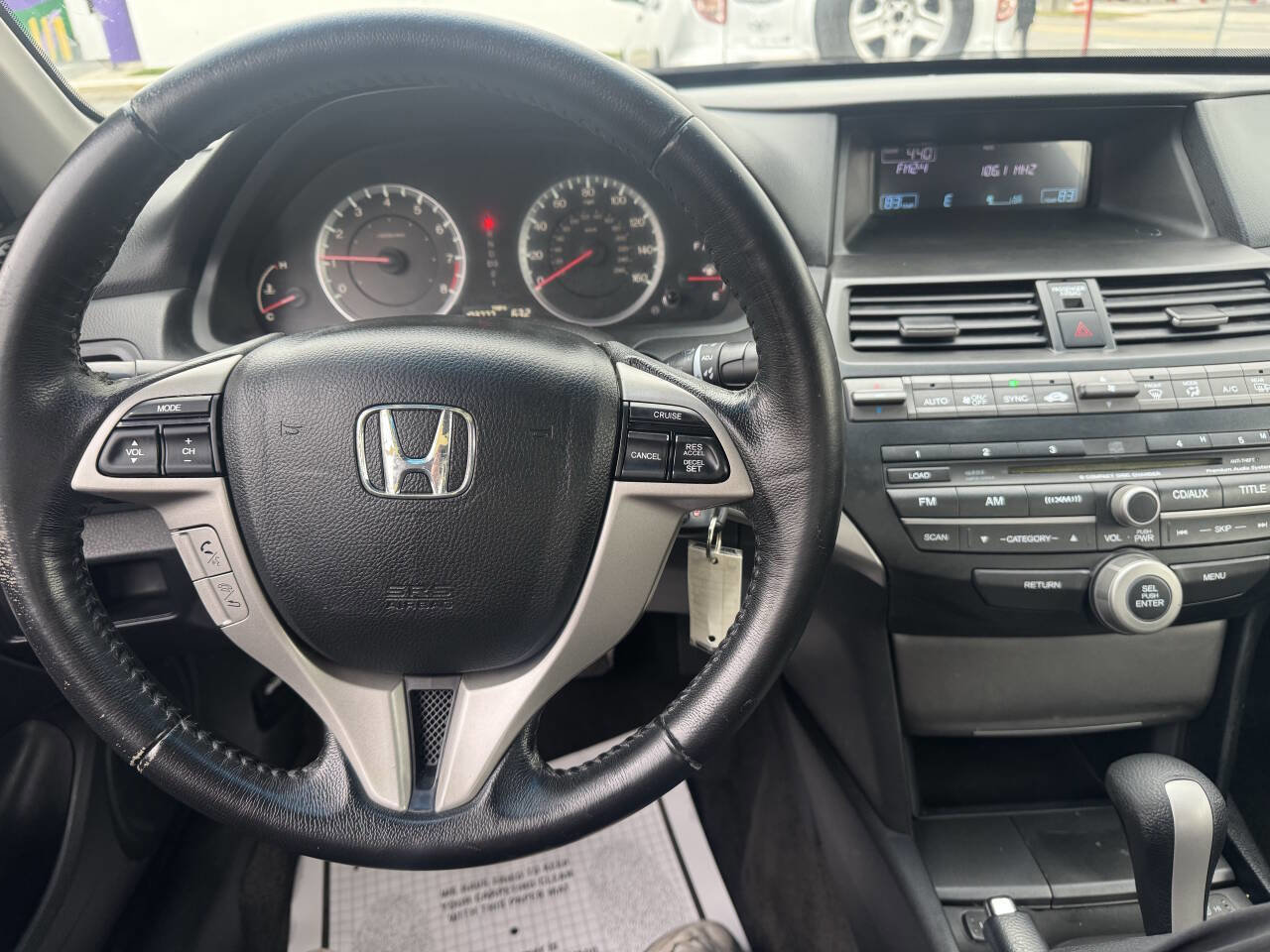 Used 2011 Honda Accord EX-L image 18