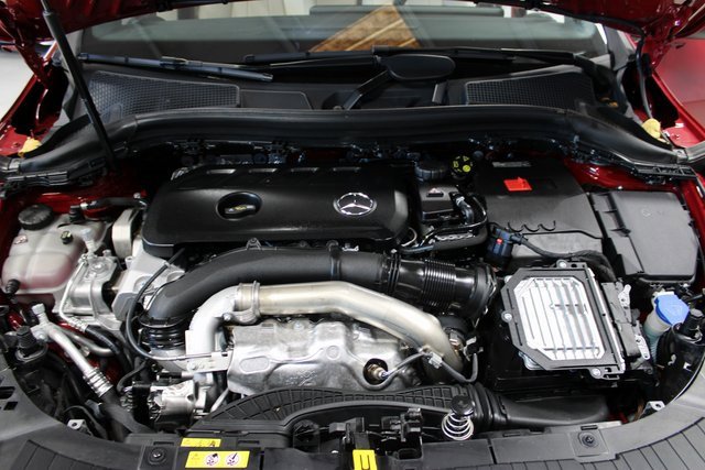 Used 2024 Mercedes-Benz GLA 250 w/ Exclusive Package image 33