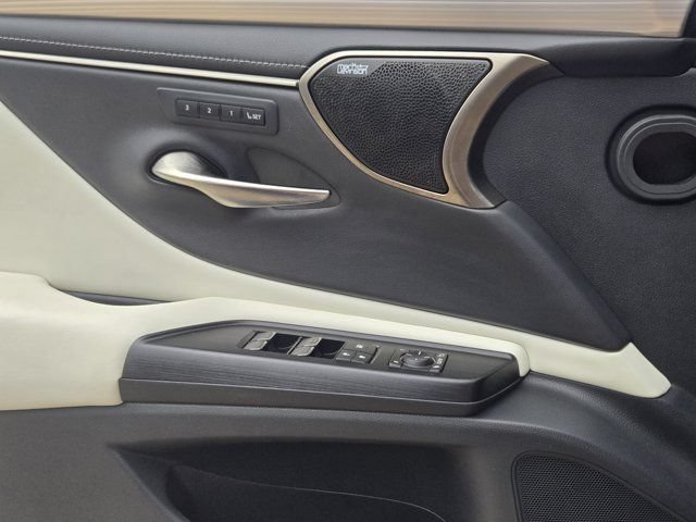 Used 2021 Lexus ES 350 F Sport w/ Special Edition FWD image 24
