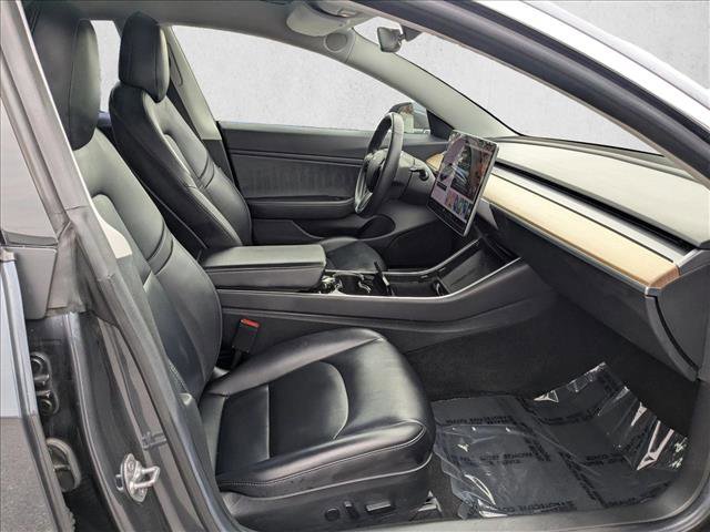 Used 2018 Tesla Model 3 Long Range image 23