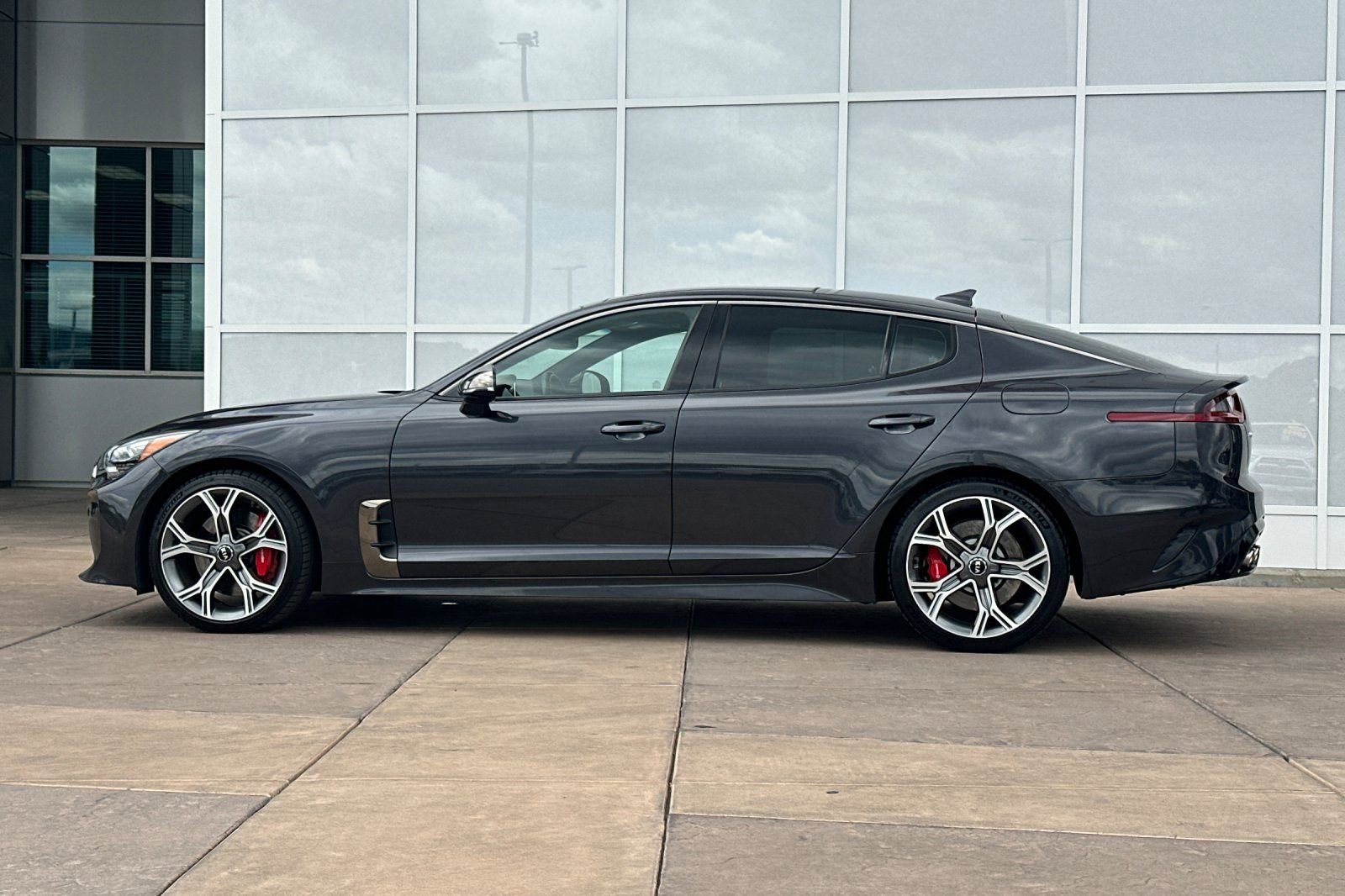 Used 2019 Kia Stinger GT2 RWD image 7