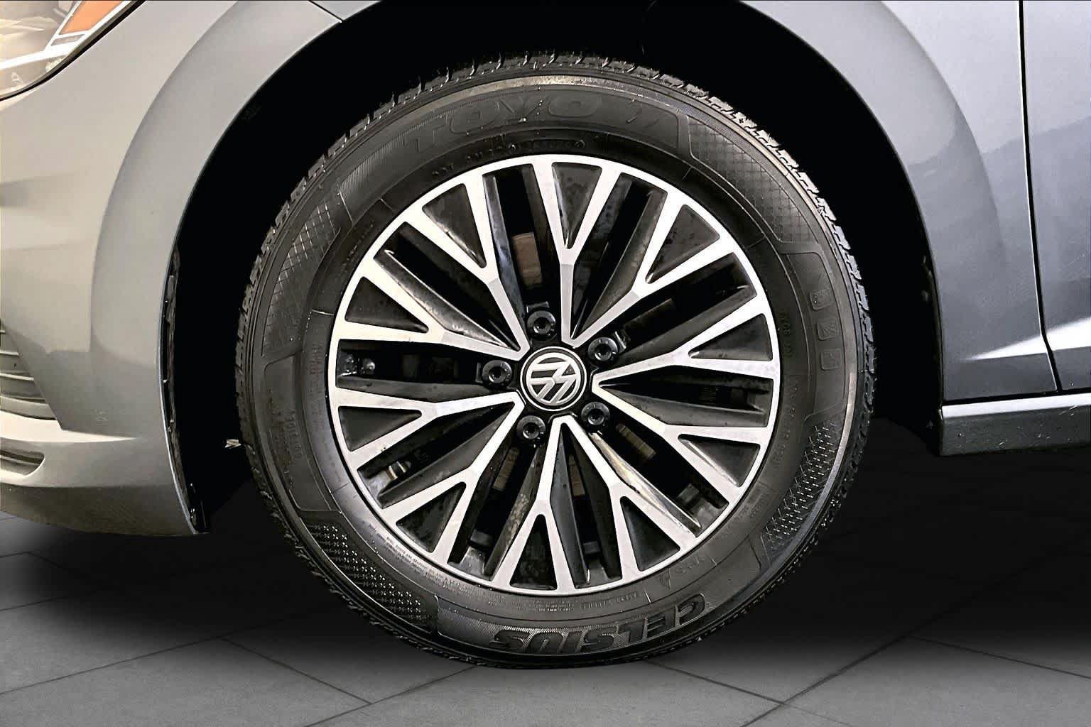 Used 2019 Volkswagen Jetta SE FWD image 11