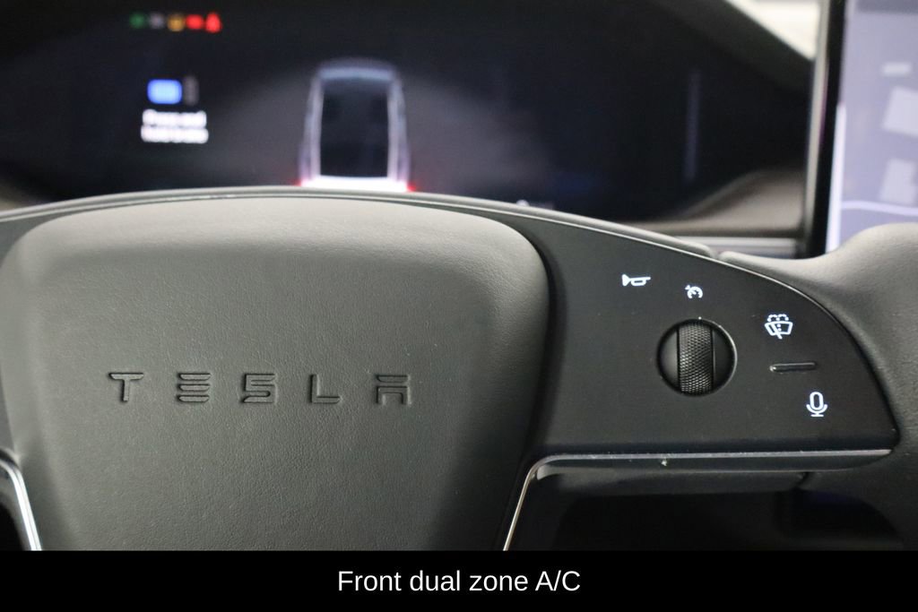 Used 2023 Tesla Model X image 10