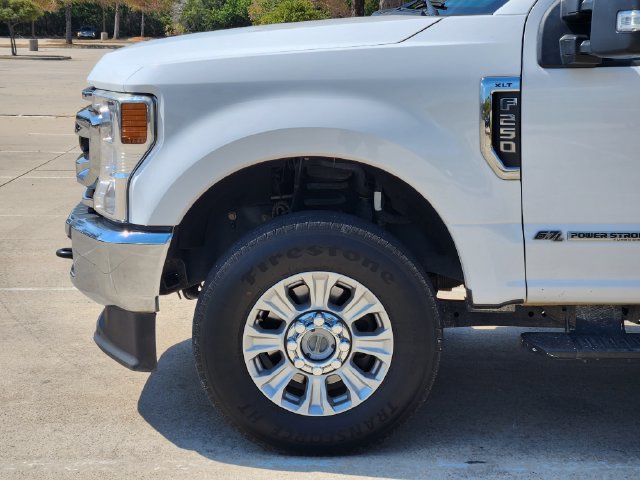 Used 2021 Ford F250 XLT w/ FX4 Off-Road Package AWD/4WD image 8