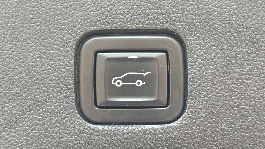 Used 2020 Cadillac XT6 Premium Luxury AWD/4WD image 19