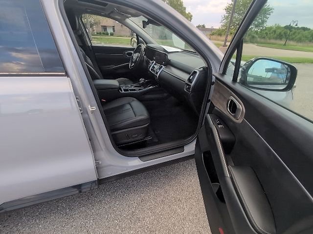 Used 2023 Kia Sorento EX w/ Panoramic Sunroof Package FWD image 3