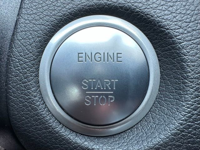 Used 2018 Mercedes-Benz C 300 4MATIC Sedan image 23