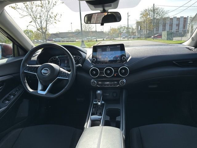 Used 2021 Nissan Sentra SV image 3