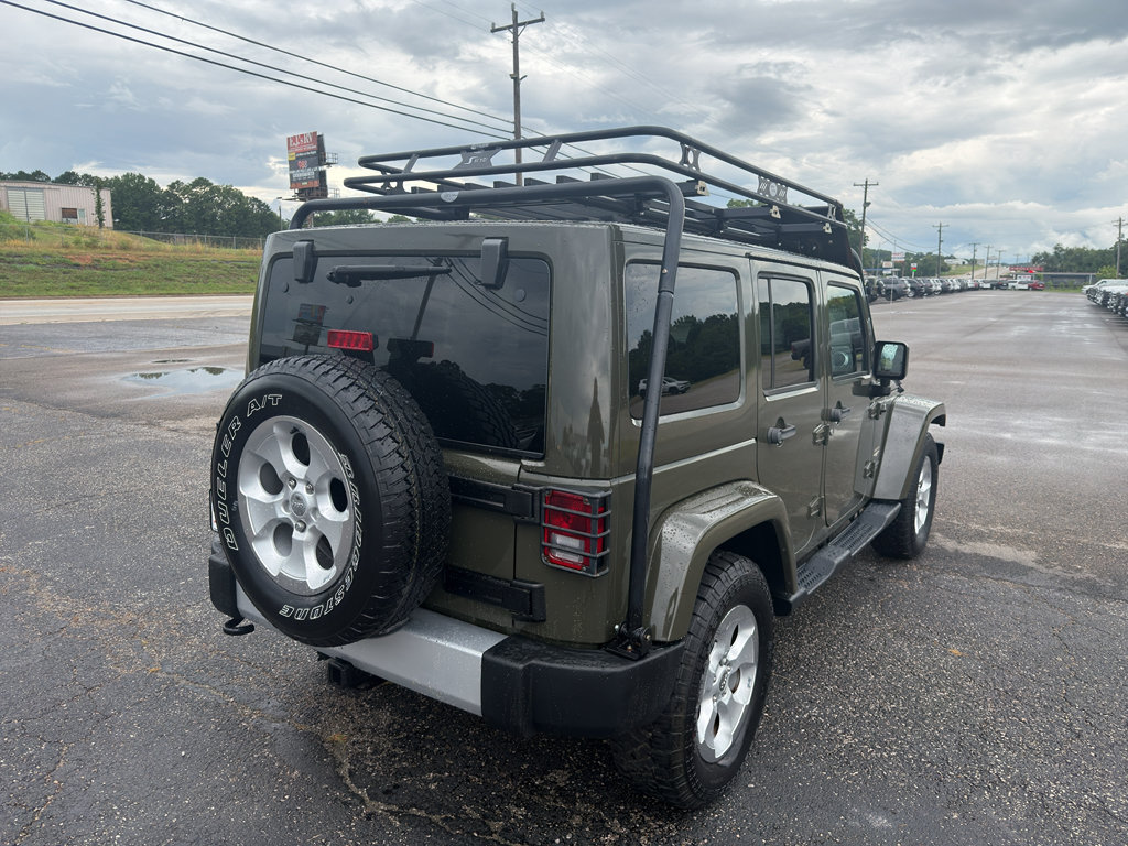 Used 2015 Jeep Wrangler Unlimited Sahara w/ Max Tow Package AWD/4WD image 6