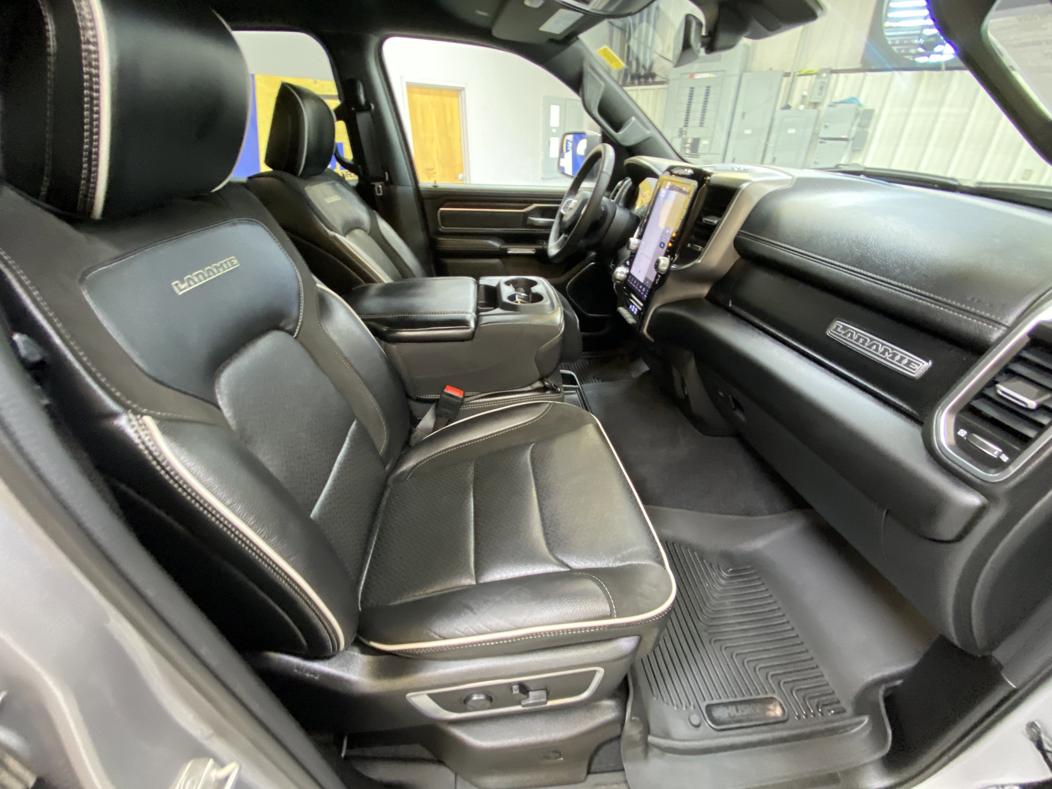 Used 2025 RAM 1500 Laramie image 28