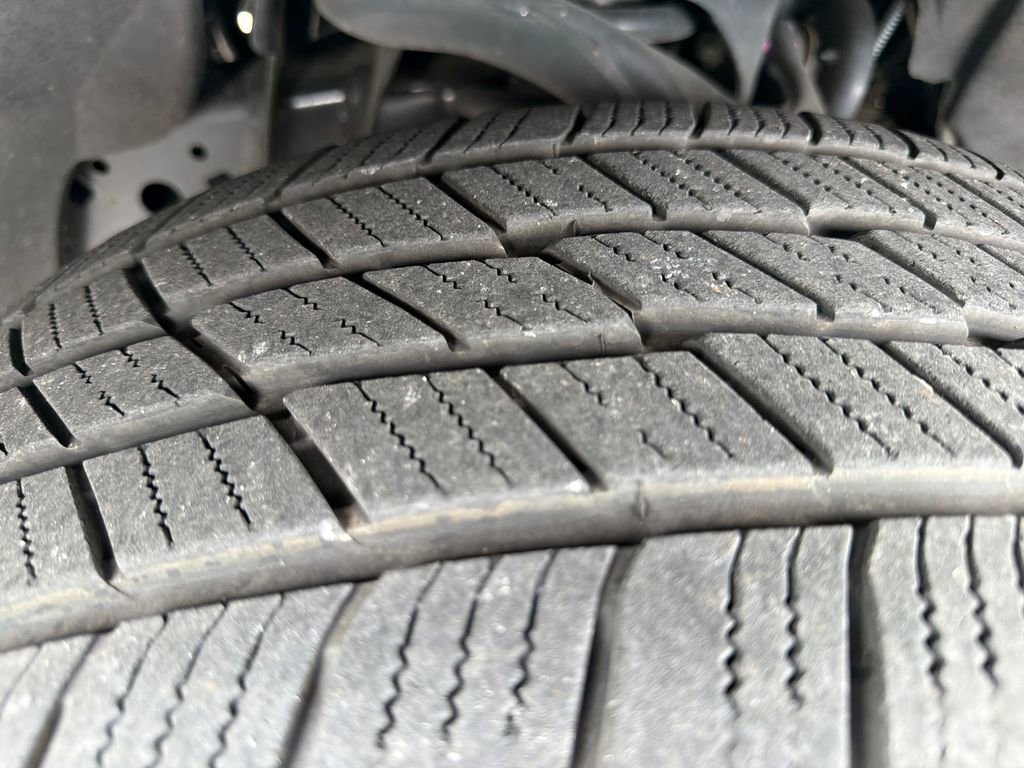 Used 2024 Ford Expedition XLT image 29