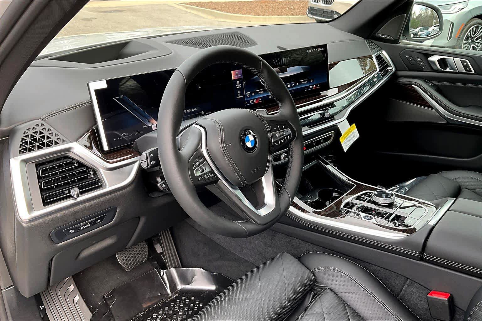New 2026 BMW X5 xDrive40i w/ M Sport Package AWD/4WD image 9