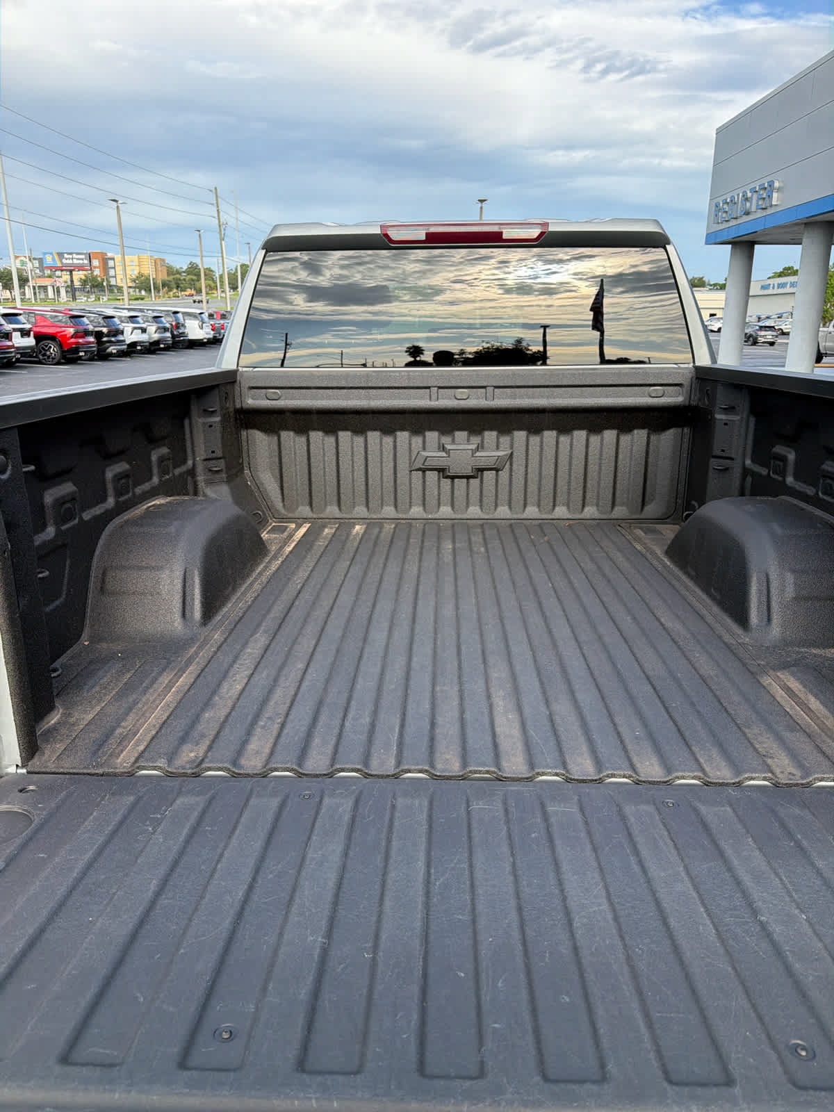 Used 2024 Chevrolet Silverado 1500 LTZ AWD/4WD image 12