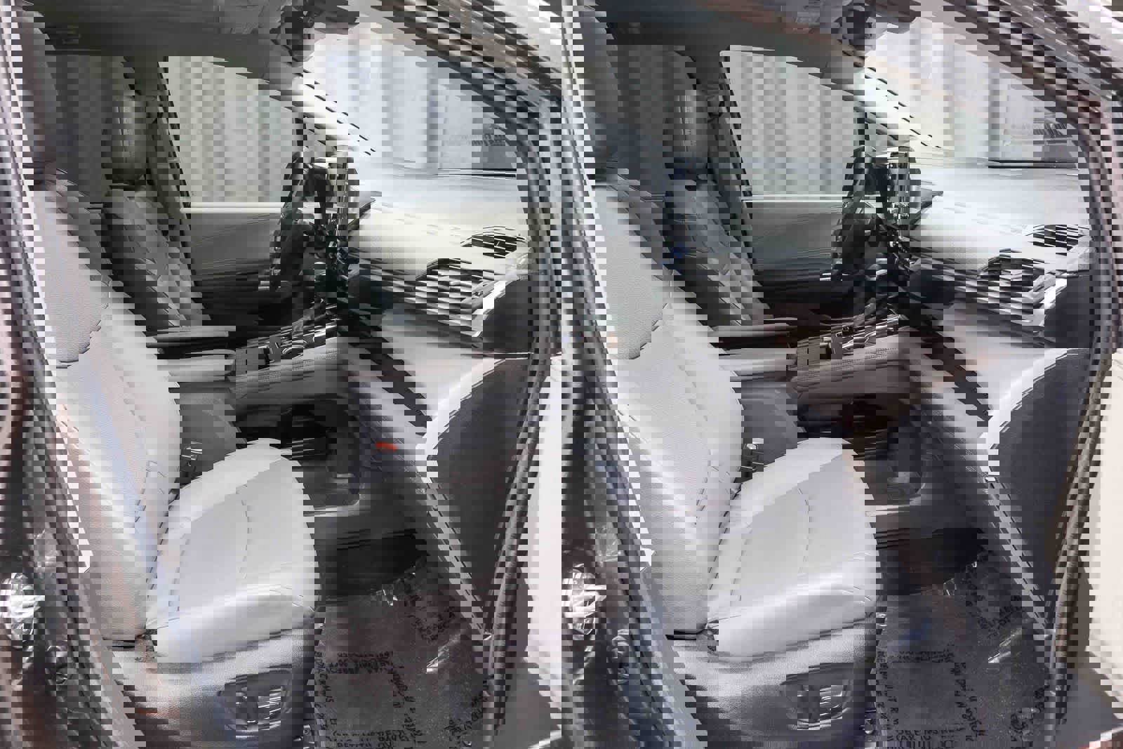 Used 2024 Toyota Sienna XLE w/ XLE Plus Package image 17