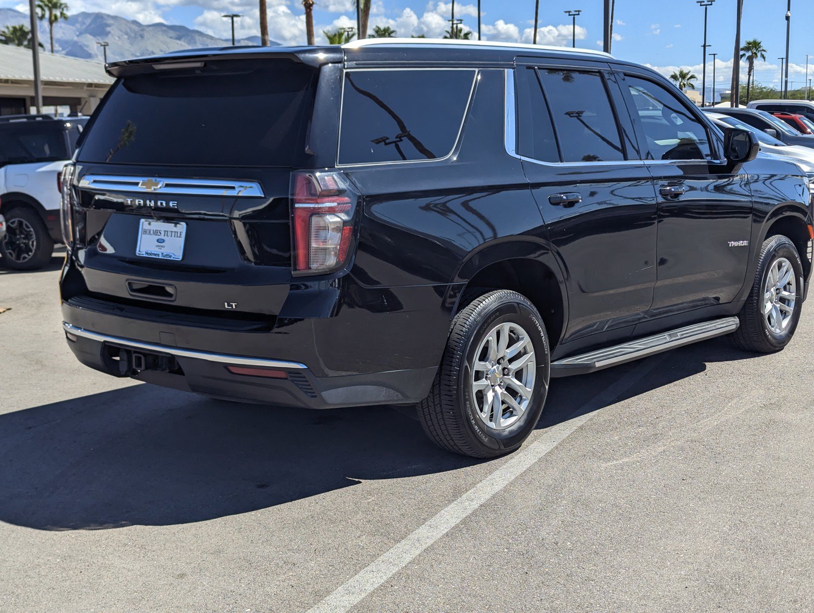 Used 2021 Chevrolet Tahoe LT AWD/4WD image 2