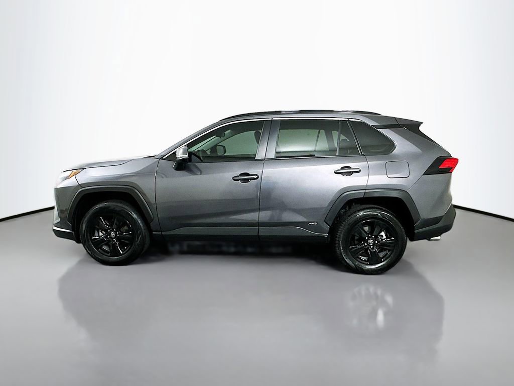 Certified 2022 Toyota RAV4 XLE w/ Convenience Package AWD/4WD image 8