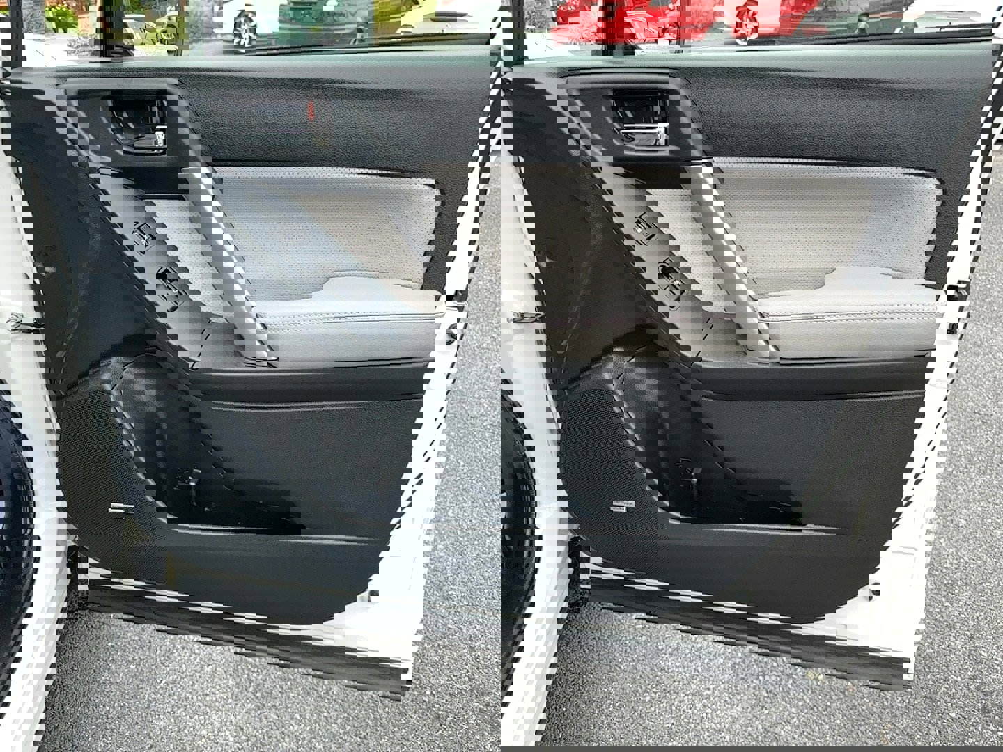 Used 2014 Subaru Forester 2.5i Touring image 21