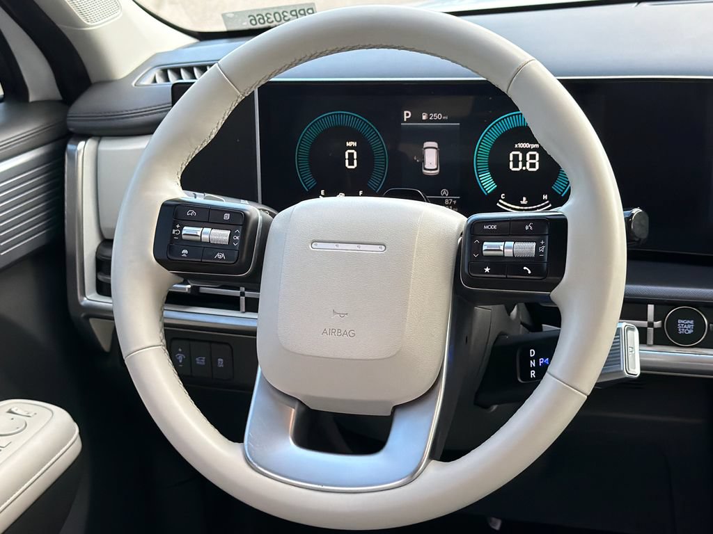 Used 2024 Hyundai Santa Fe SEL FWD image 11