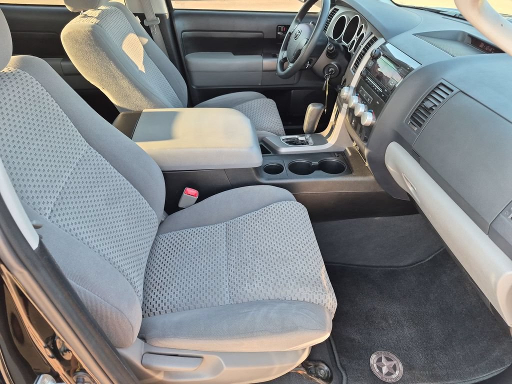 Used 2013 Toyota Tundra 2WD CrewMax w/ Tow Pkg image 34