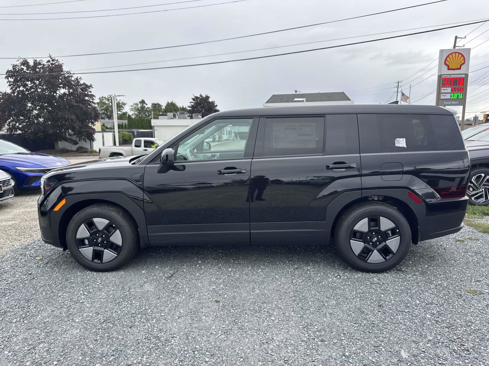 New 2026 Hyundai Santa Fe SE image 2