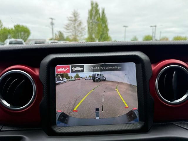Used 2022 Jeep Gladiator Rubicon w/ LED Lighting Group AWD/4WD image 4